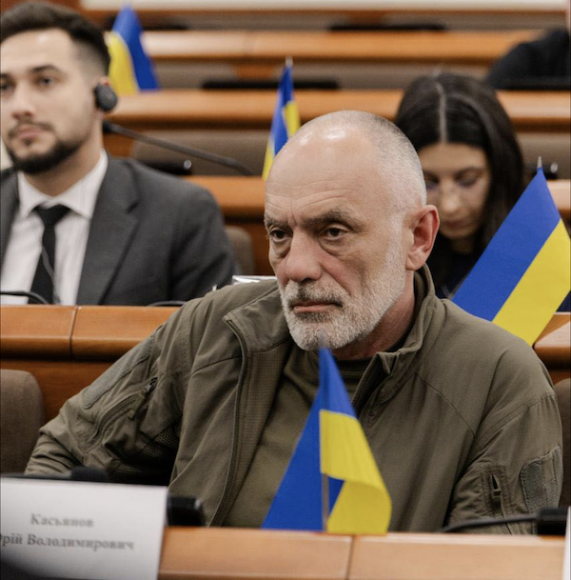 Касьянов: Вони крадуть 4 млн доларів на добу
