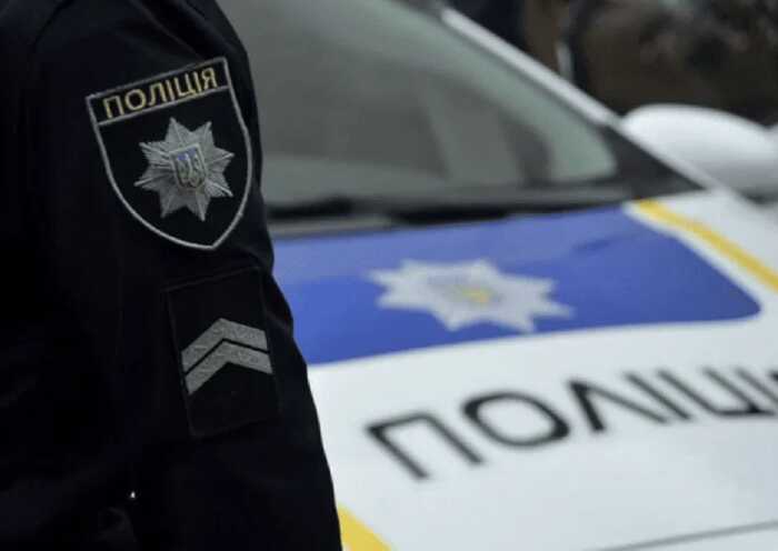 Поліція ліквідувала канал незаконного постачання «нагородної» зброї для діячів РФ