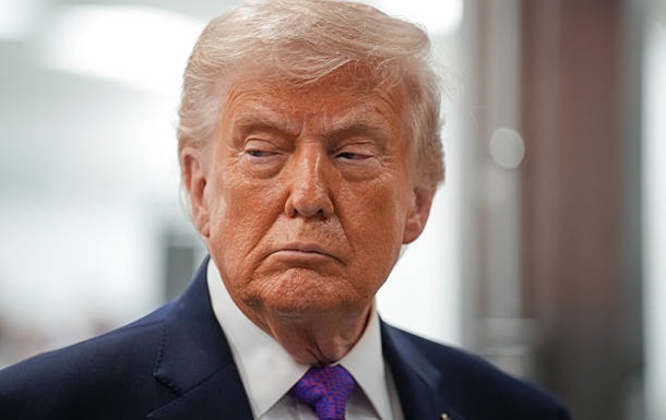 Трамп прокомментировал сбитие в Иране самолёта США