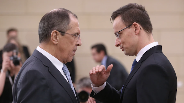 Глава МЗС Угорщини регулярно звітував Лаврову про засідання ЄС - WP (де-факто ФСБ контролює Угорщину вже два десятиріччя - А.)