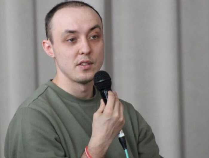 «Кожна крошка в ладошку»: у мережі згадали мільйонні доходи, елітну нерухомість і посади радника Банкової Владислава Власюка
