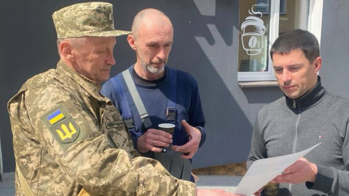 Для 2 мільйонів українців готують нові умови: що буде з тими, хто не пішов до ТЦК