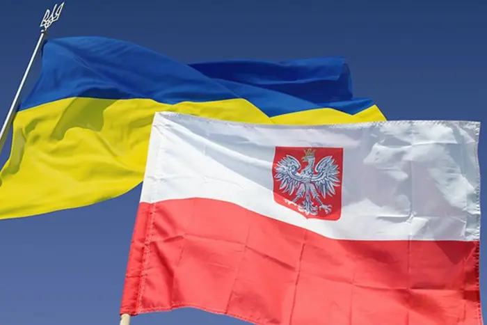 Скандал між Польщею та Україною. Польські діячі закликали політиків до розсудливості