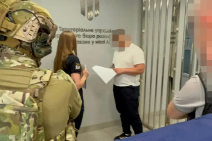 Скандал в Ужгородському ТЦК: посадовці підозрюються у незаконному утриманні людей