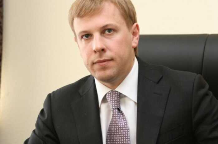 Маєток на 1,5 тисячі квадратів і десятки фірм: що приховує брат ексрегіонала Віталія Хомутинника
