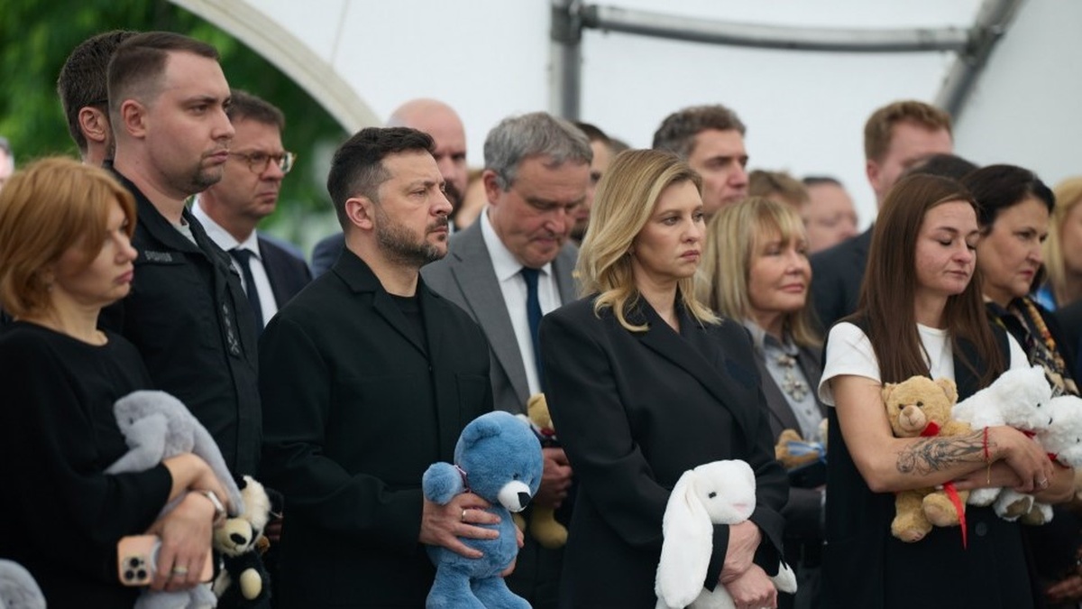 Зеленський вшанував пам'ять дітей, яких убила Росія, та закликав міжнародну спільноту до реальних дій із захисту