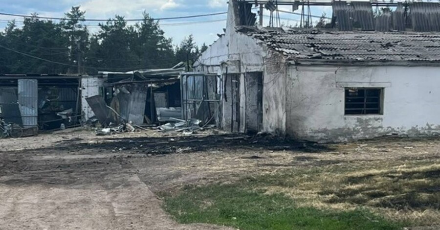 Росіяни вдарили по фермі на Харківщині - є загиблі та поранені