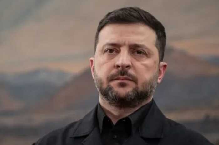 Зеленський підписав закон про позбавлення російської мови захисту