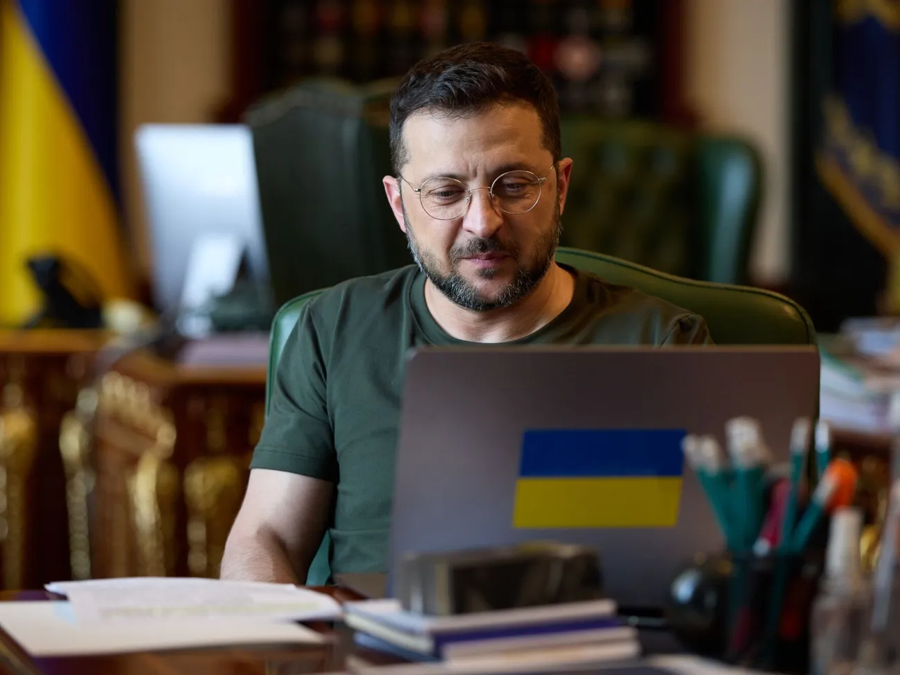 Зеленський підписав закон, який знімає з російської захист Європейської хартії регіональних мов
