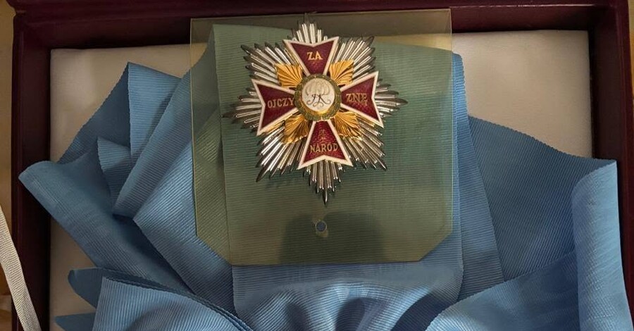 Кучма відмовився від ордена Білого Орла - "відчуваю сум та тривогу"