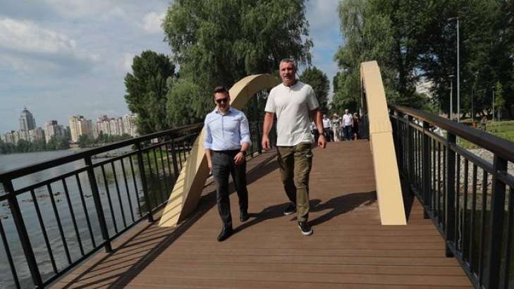 Вільнюс профінансував створення нового скверу та пішохідного мосту в Києві на 600 тисяч євро