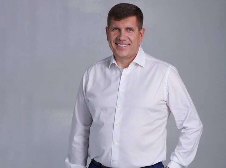Дача за 19 мільйонів  та елітні авто: як нардеп Гунько будував люксове життя на вкраденому зерні Чернігівщини
