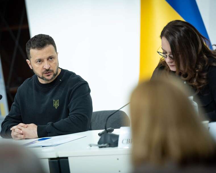 52 мільярди на ямковий ремонт: Зеленський та Свириденко озвучили вартість відновлення доріг після зими