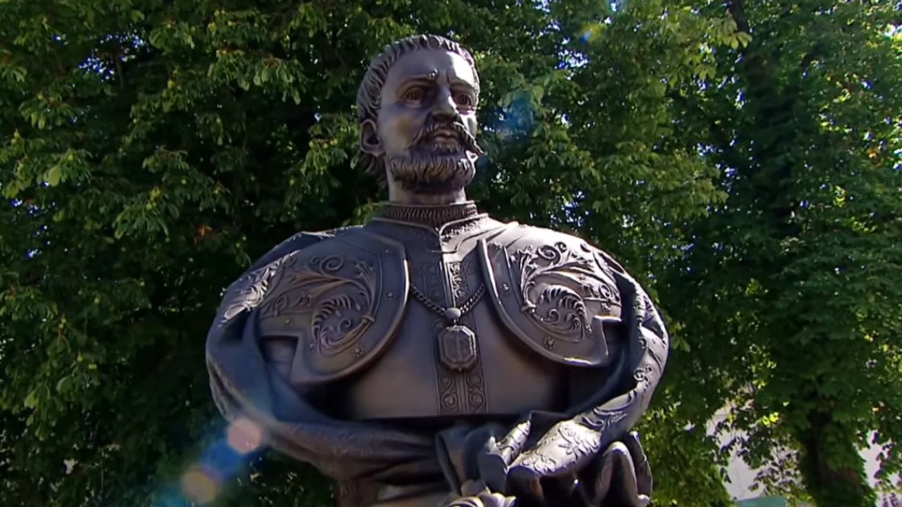 «Там, де Ленін впав, міцно стоятиме Мазепа». Зеленський анонсував пам’ятник Івану Мазепі у Києві – Центр журналістських розслідувань