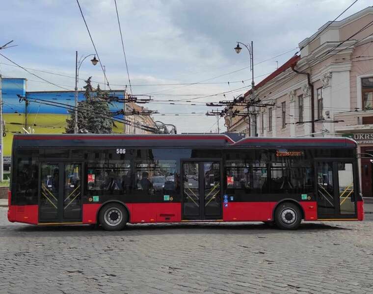 Тролейбуси за ціною золота: «Київпастранс» віддасть 306 мільйонів гривень фірмі колишнього головного інженера