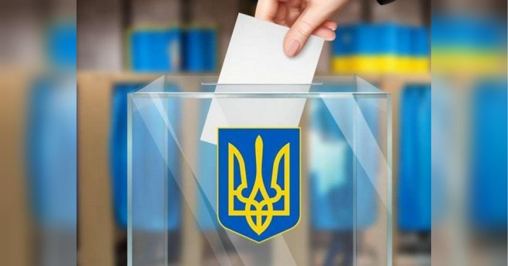 Законопроєкт майже готовий — голосувати через Інтернет не можна, а Зеленський може і не брати участі: нові правила виборів в Україні
