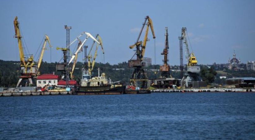 РФ від початку року вивезла з Маріуполя майже 60 тисяч тонн краденого зерна