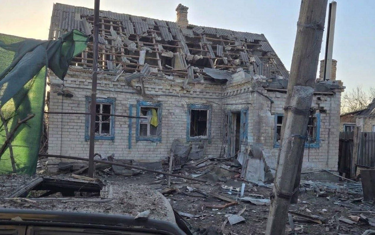 На Запоріжжі та Херсонщині за добу через обстріли військ РФ загинула людина та троє поранені