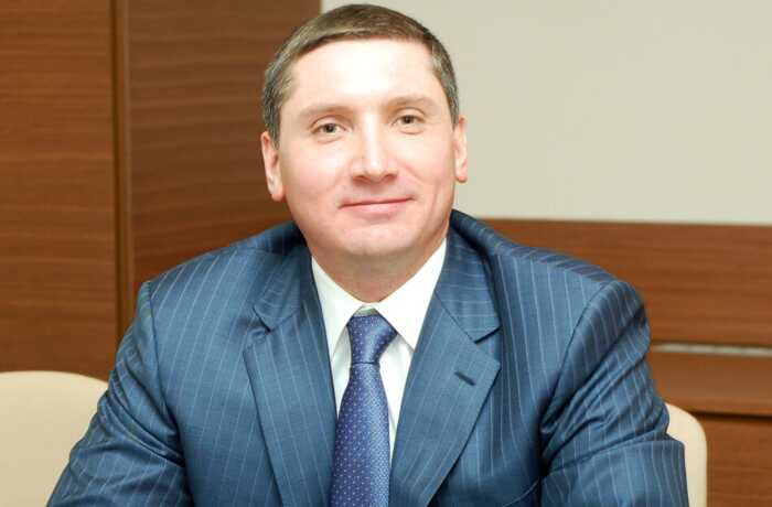 Сімейні зв’язки з Медведєвим: власник ТРЦ Gulliver Віктор Поліщук здобув перемогу в судовій справі проти АРМА