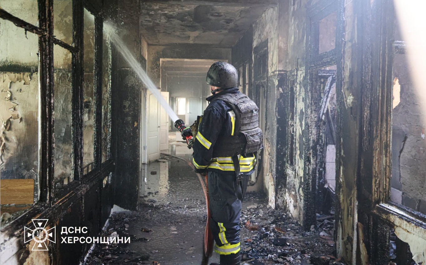 Двоє людей загинули та 27 поранені на Херсонщині та Запоріжжі за добу через удари окупантів – Центр журналістських розслідувань