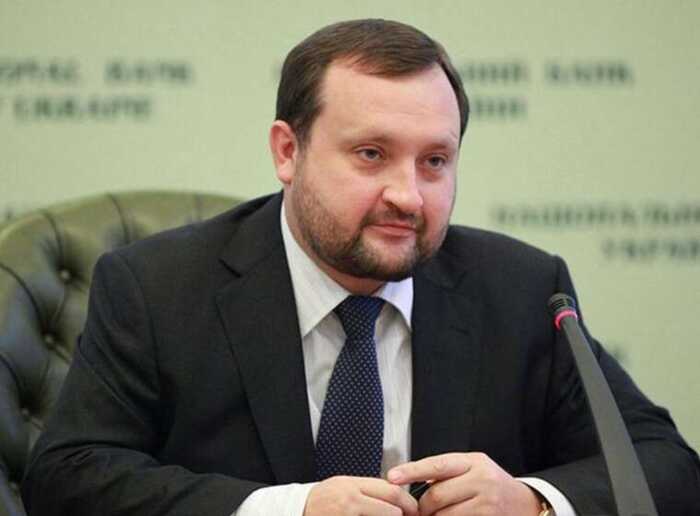 Колишній перший віцепрем’єр-міністр України та соратник Януковича Арбузов має намір стати депутатом Державної думи Росії
