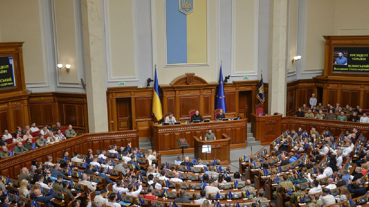 Названо найбагатших нардепів України: хто задекларував мільярди