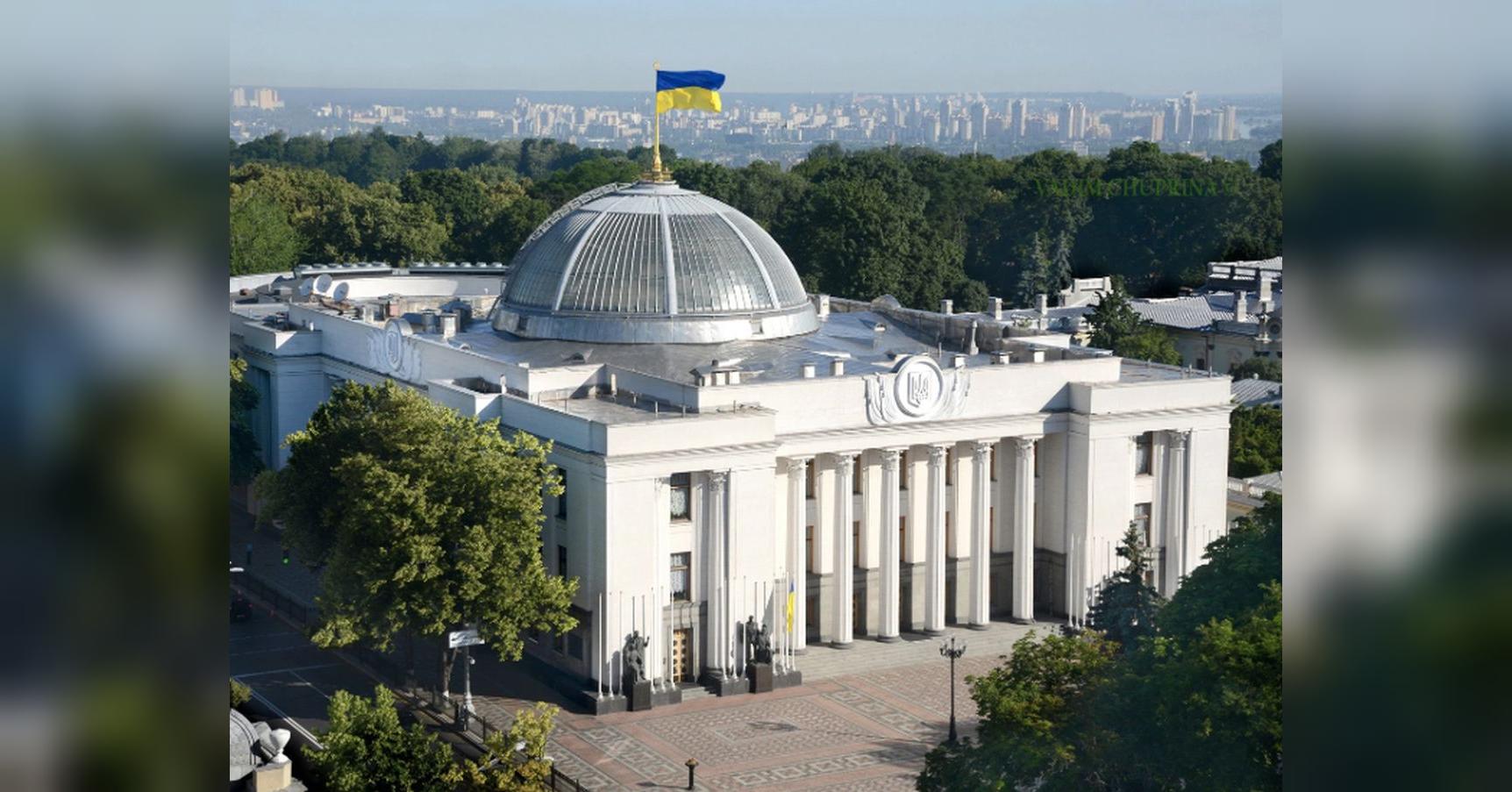 Невже справді плануються вибори? — журналіст про заяву олігарха Єрмолаєва, який вижив після замаху, і відставку Федорова