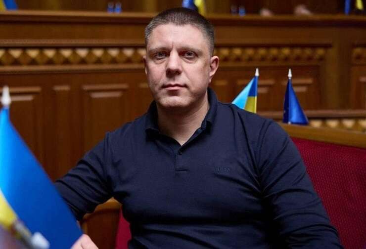 9 тисяч компаній, 168 «лосів»: як українські чиновники ховають бізнес за кордоном