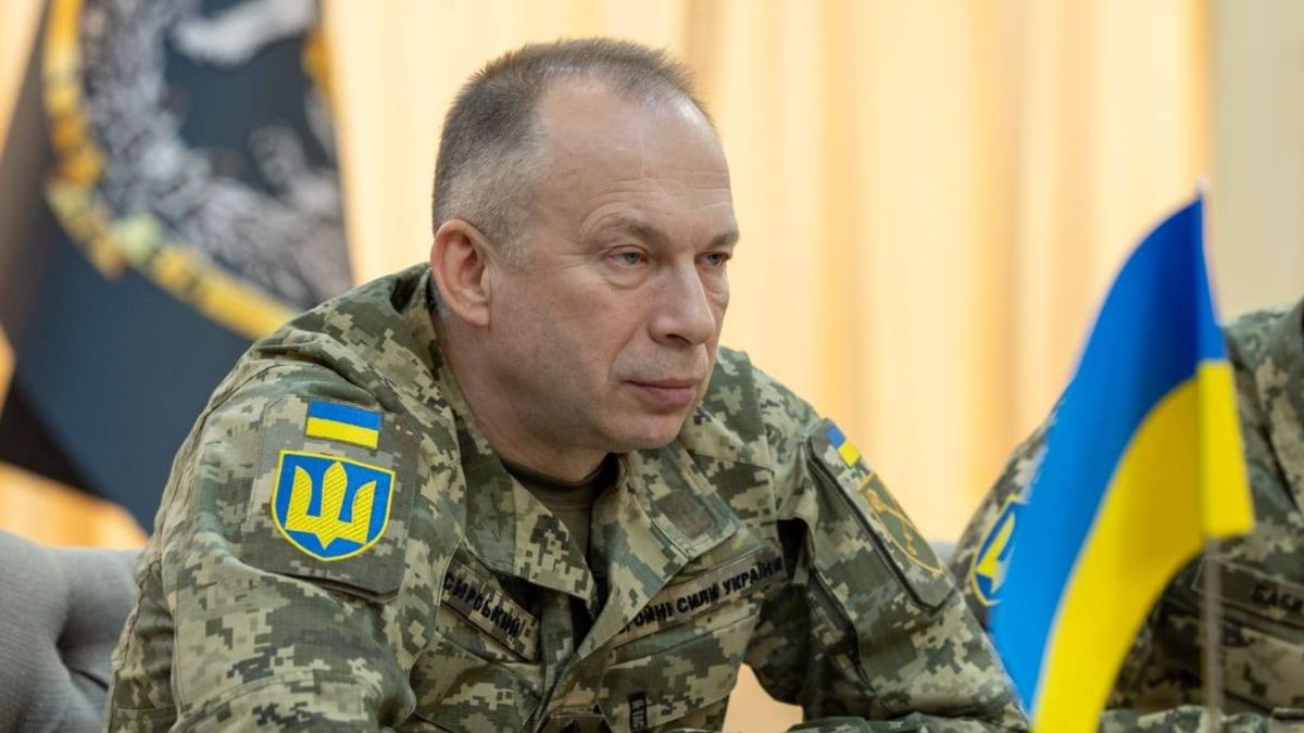 Зеленський звільнив Сирського з посади головнокомандувача ЗСУ: опубліковано указ