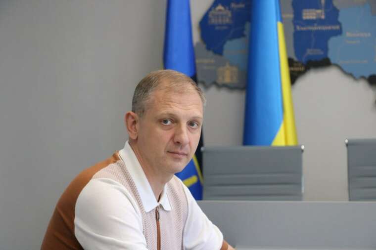 Прокурор і "подяка": як Ян Стрелюк “не помітив” дерибан 140 га водойм і став сусідом впливових забудовників