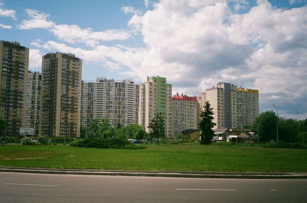 Україні бракує мільйона квартир для ВПО: чому однієї "єОселі" недостатньо