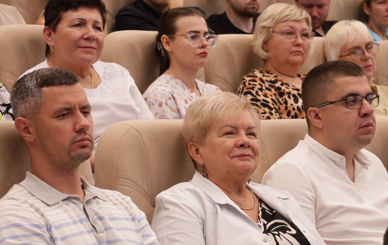 Ті, хто рятує життя. У Києві нагородили медпрацівників Центру кардіології та кардіохірургії