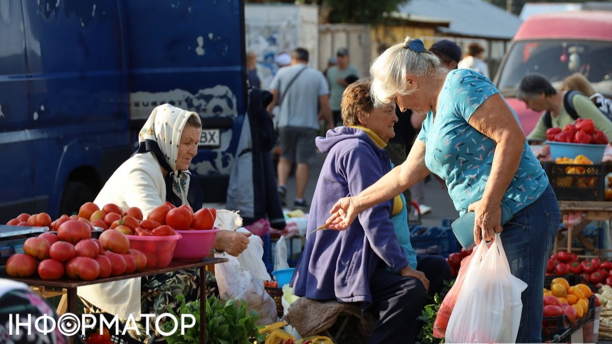 Гетманцев хоче брати податок з бабусь з городиною та конфісковувати їх майно у разі податкового боргу