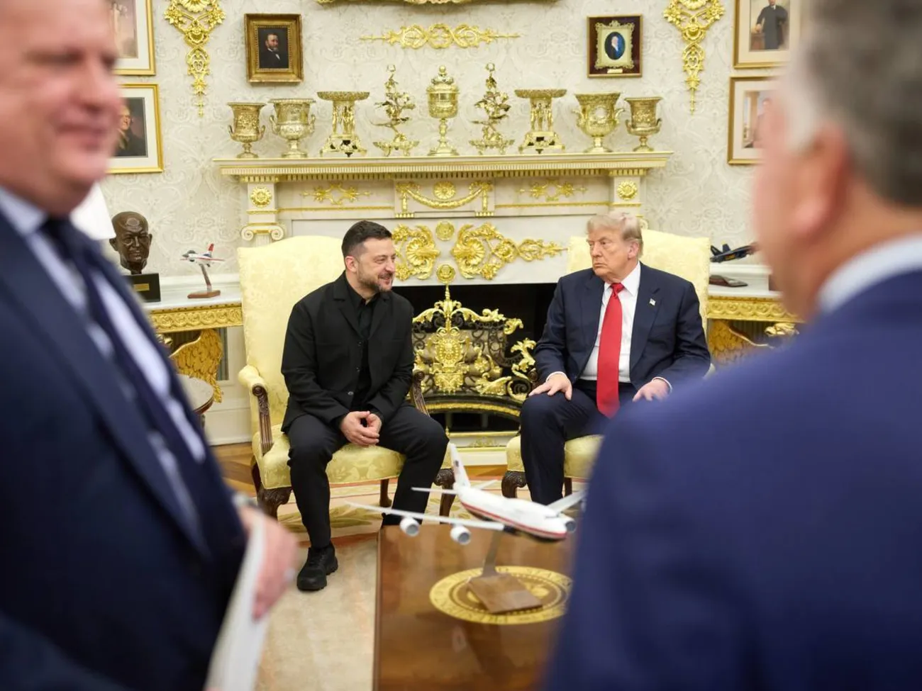 "Зеленський став улюбленцем Трампа". Про що домовилися президенти в Білому домі? Підсумки закритої зустрічі