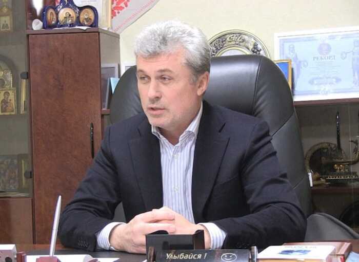 Детективи НАБУ провели обшуки у голови Козина Валерія Гартіка