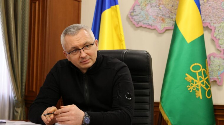 Фіктивні декларації, секонд-хенд і “дрони для ЗСУ”: Держмитслужба Звягінцева втратила контроль