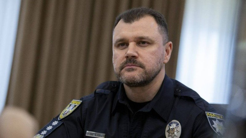 Голова Нацполу Вигівський влаштував маскарад з гучними затриманнями задля порятунку власної шкури
