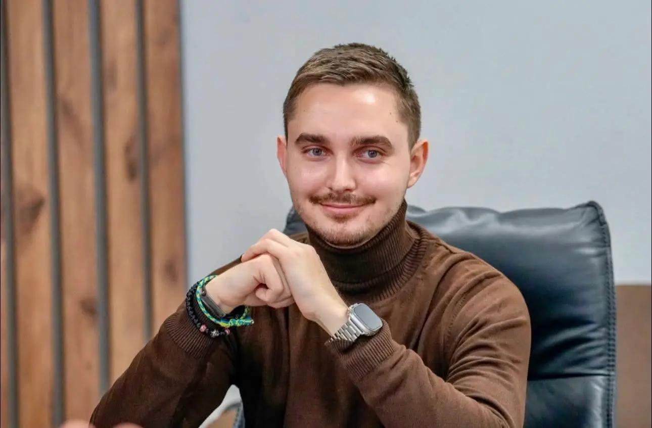 Депутат Бучі Микита Геращенко став радником Калашника у Міністерстві відновлення