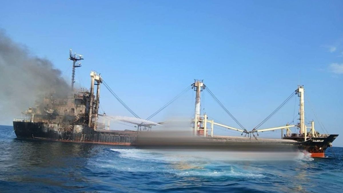 Port Blockade Hits Iron Ore Exports: Ukraine Could Lose Millions of Dollars