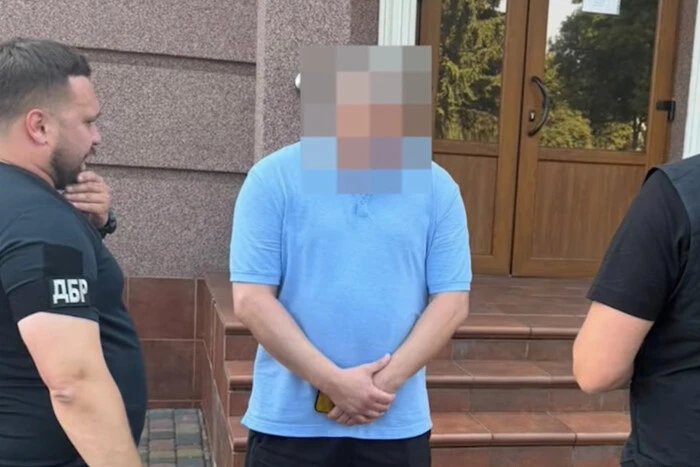 Recruitment office officials in Zakarpattia illegally “wrote off” more than 1,5 thousand men