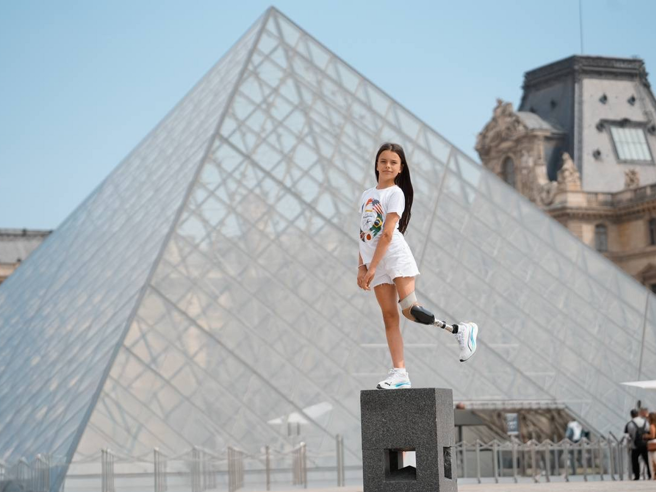 Tour of the "Dance of Freedom" by Oleksandra Pascal occurred on five continents