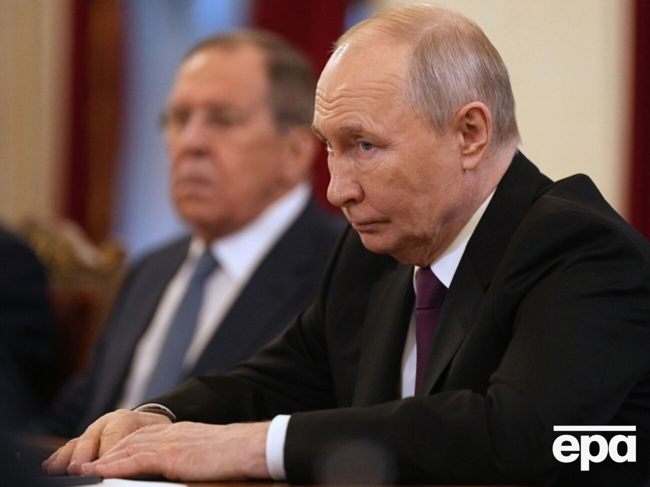 Former Ukrainian Foreign Minister Described Putin’s Strange Habit During Phone Calls