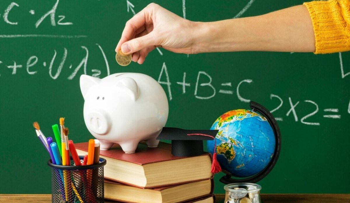 5000 hryvnias per first-grader: who will receive the payment