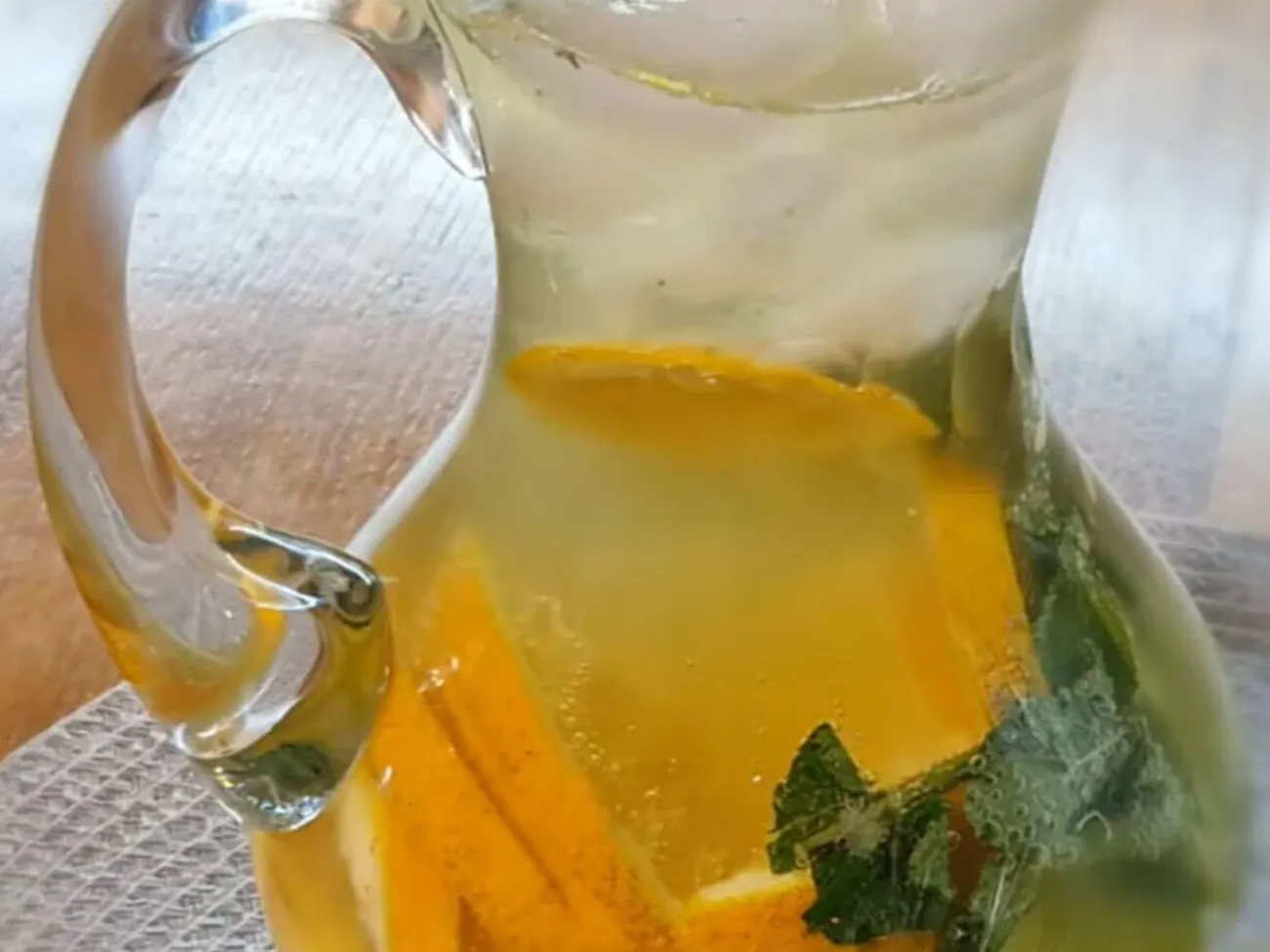 Hit of this summer – a refreshing lemonade, like in the best cafés. An interesting recipe