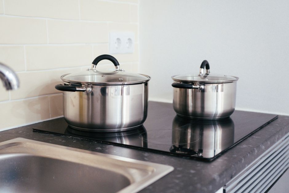 Induction or Electric Cooktop: Which Cooks Better and Uses Less Electricity