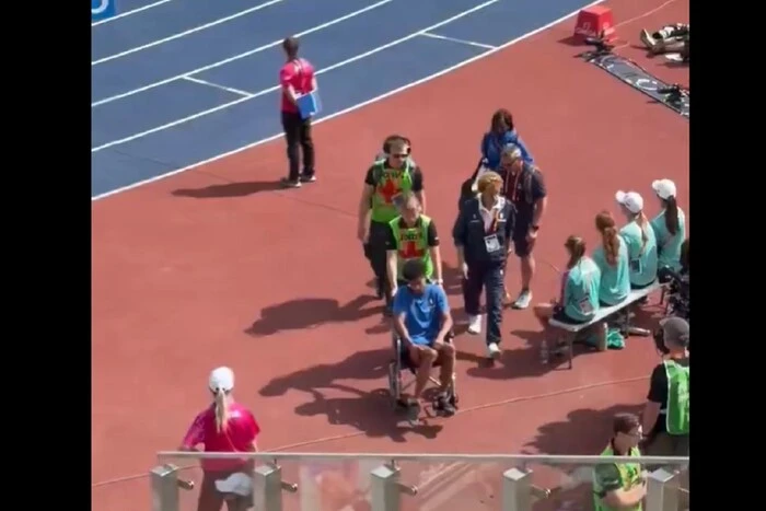 World long jump champion Furlani leaves European Championships in a wheelchair