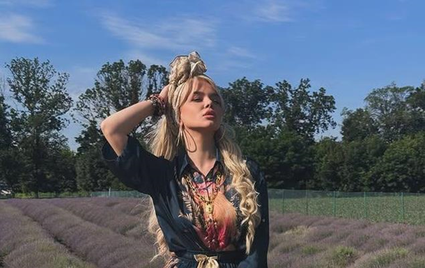 Аліна Гросу поділилася фото 4-місячного сина