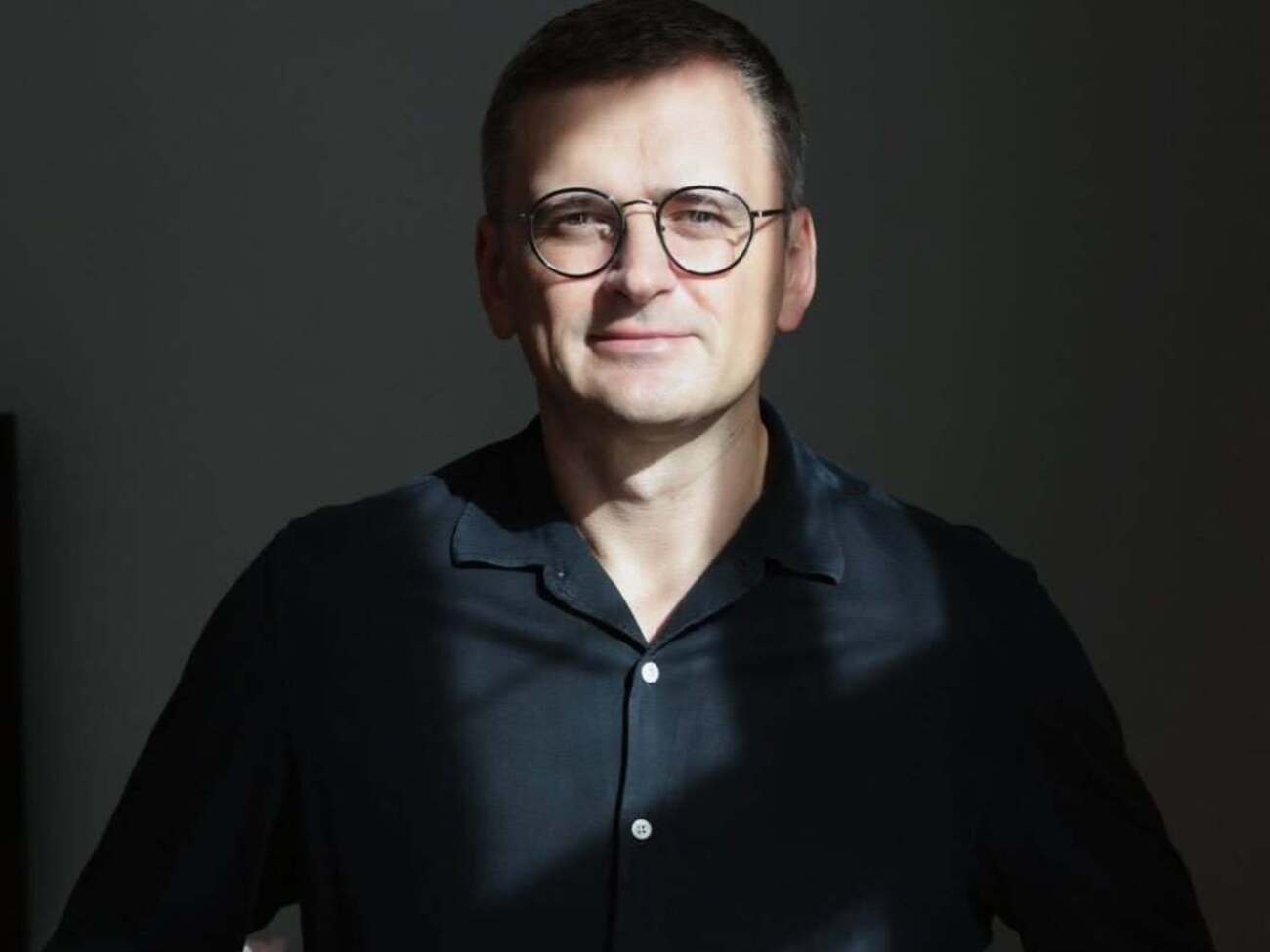 Кулеба: У перші тижні війни тільки Зеленський, Єрмак і я знали, що нам гайки
