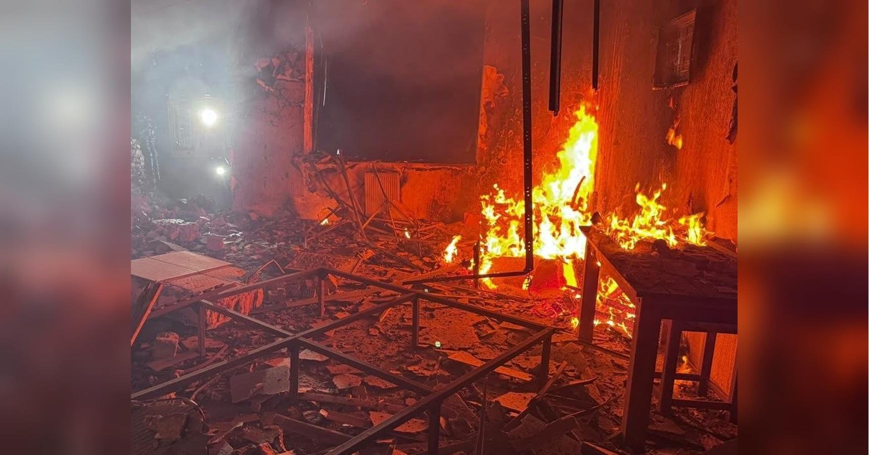 У Запоріжжі є загиблі та поранені після нічного удару ворога (фото, відео)