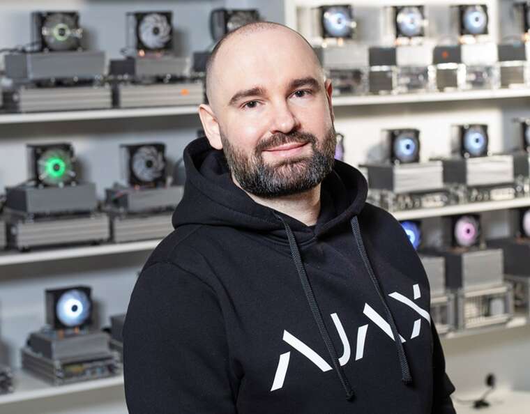 Офшори в ОАЕ та транзит через Казахстан: Схеми роботи ГК Ajax Systems Олександра Конотопського
